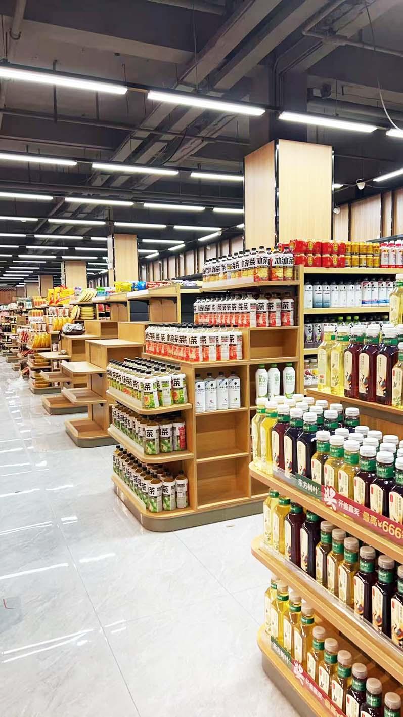 舊菜場變身‘生鮮集市’，‘菜籃子’越拎越舒適，日用百貨銷售煥新顏